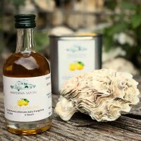 Zitronen-Oliven&ouml;l aus der Toskana &ndash; Maremmasapori, 50 ml &amp; 100 ml, edle Delikatesse f&uuml;r Fisch, Pasta &amp; Salate mit Glasflasche im Fokus.